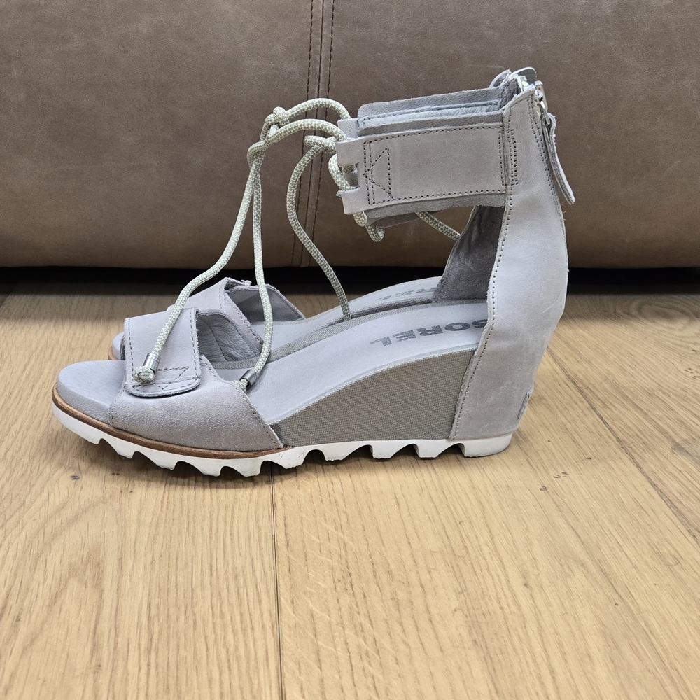 Sorel Women's Light Gray Wedge Sandals
